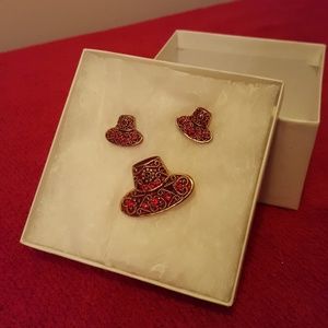 RED HAT CLUB PIN AND EARRINGS